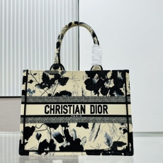 Dior Shopping Bags